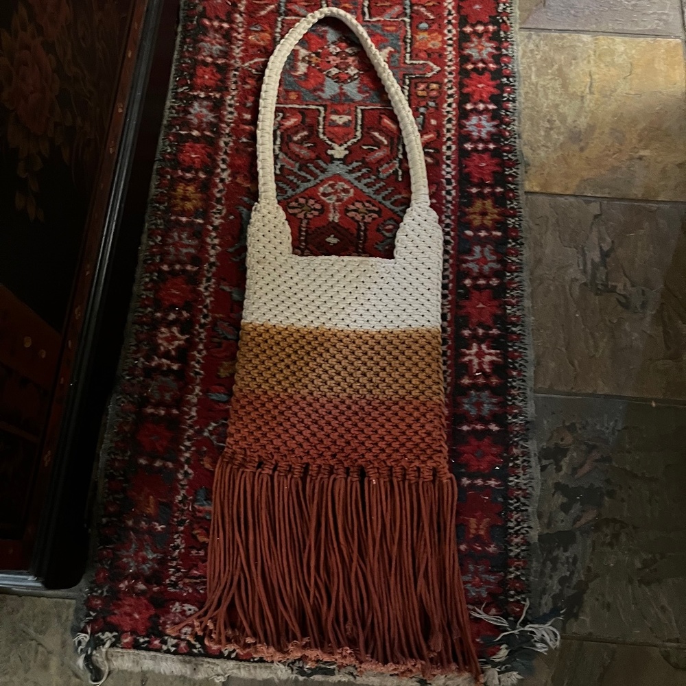 Crochet shoulder bag